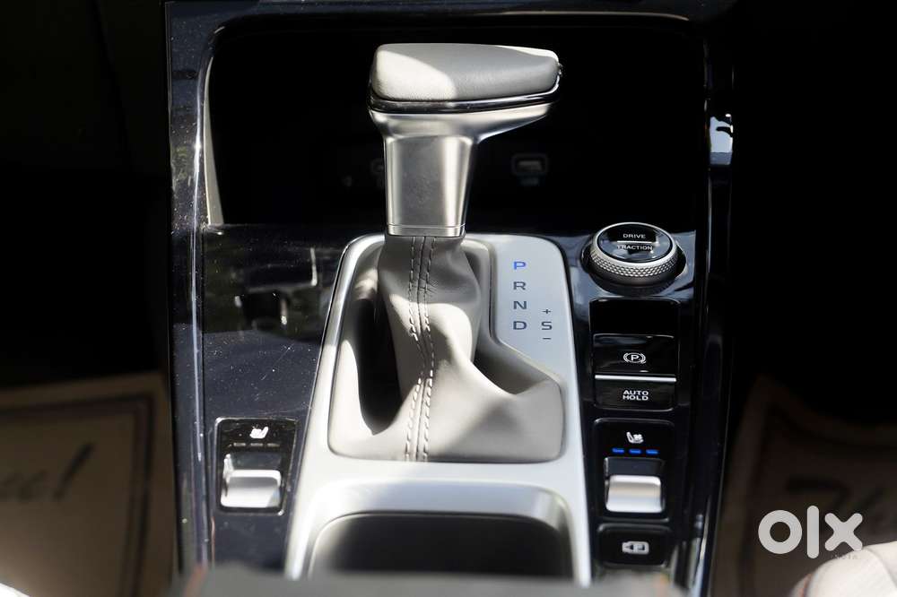 Hyundai Creta Sx (o) 1.5 Petrol Cvt, 2025, Petrol