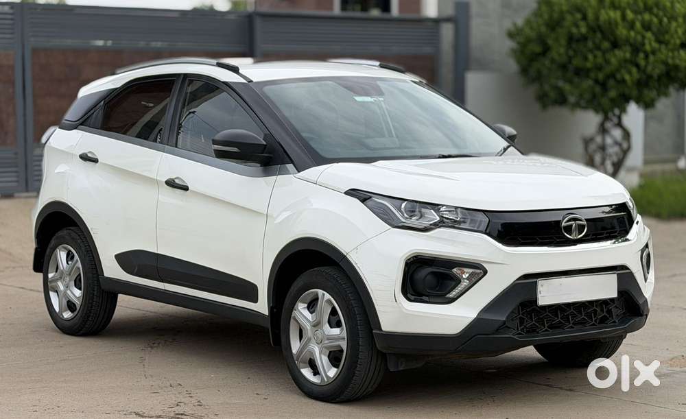Tata Nexon 1.2 Revotron Xm (s), 2021, Petrol