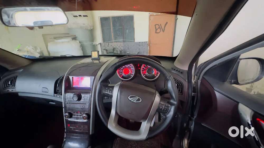 Mahindra Xuv500 W8