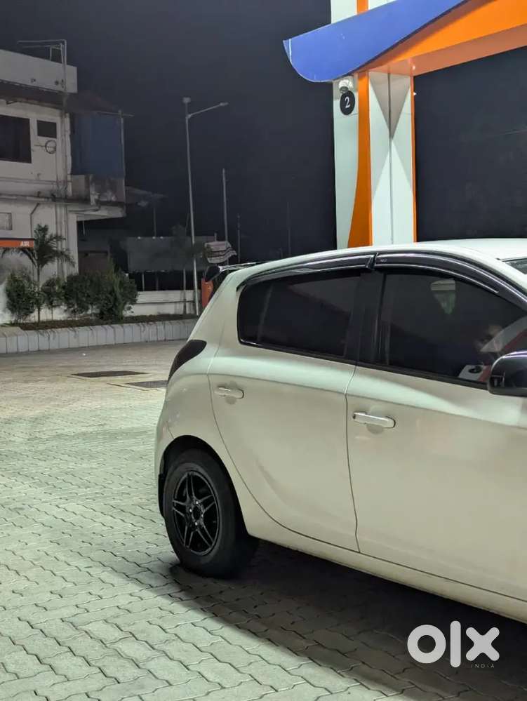 Well Maintained, Fully Painted,hyundai I20 Crdi 2011 Model