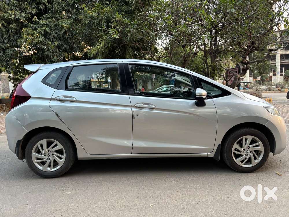 Honda Jazz [2020-2023] 1.2 Vx I-vtec Mt, 2016, Petrol