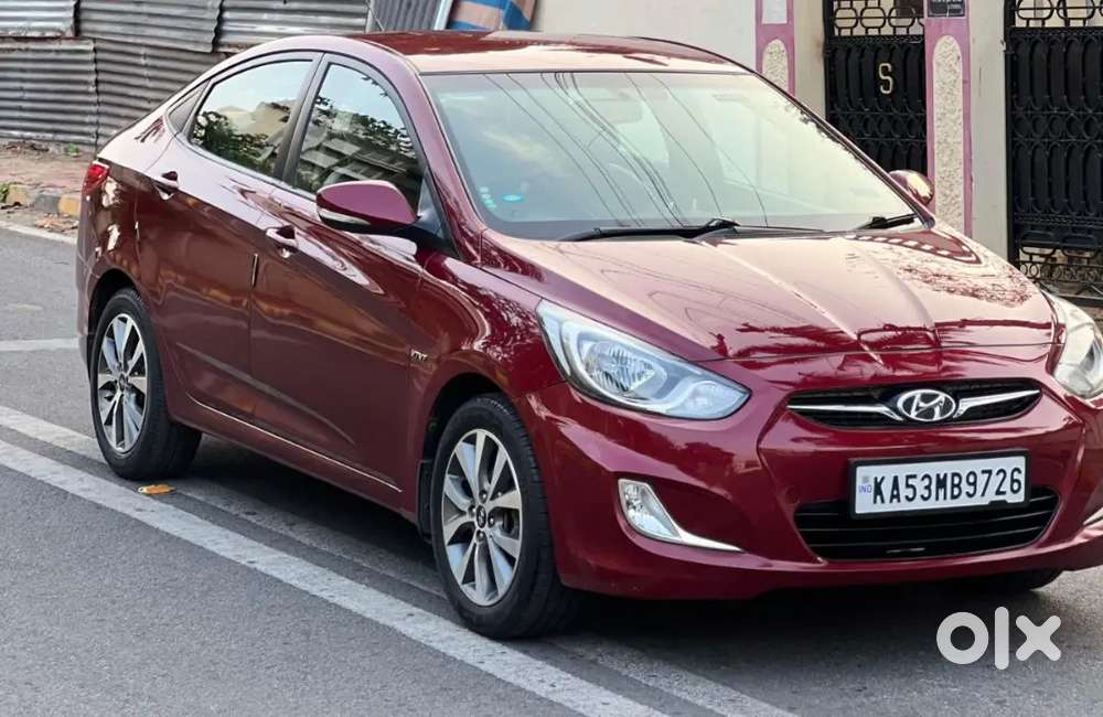 Hyundai    Verna.   Petrol     Well   Good    Condition