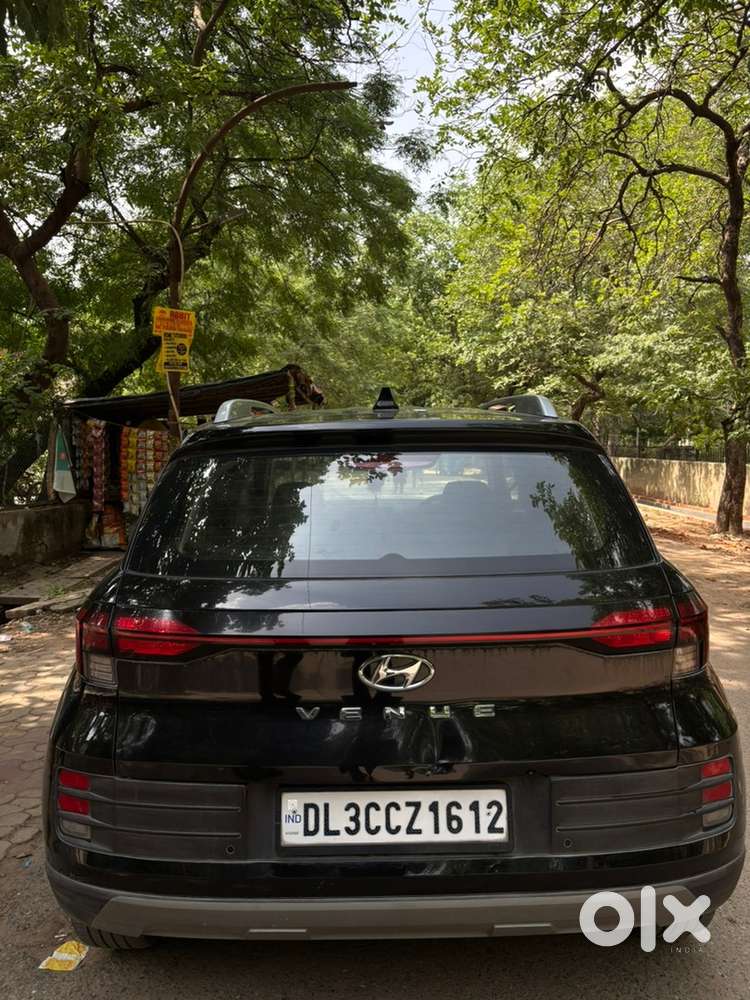 Hyundai Venue Petrol 2023
