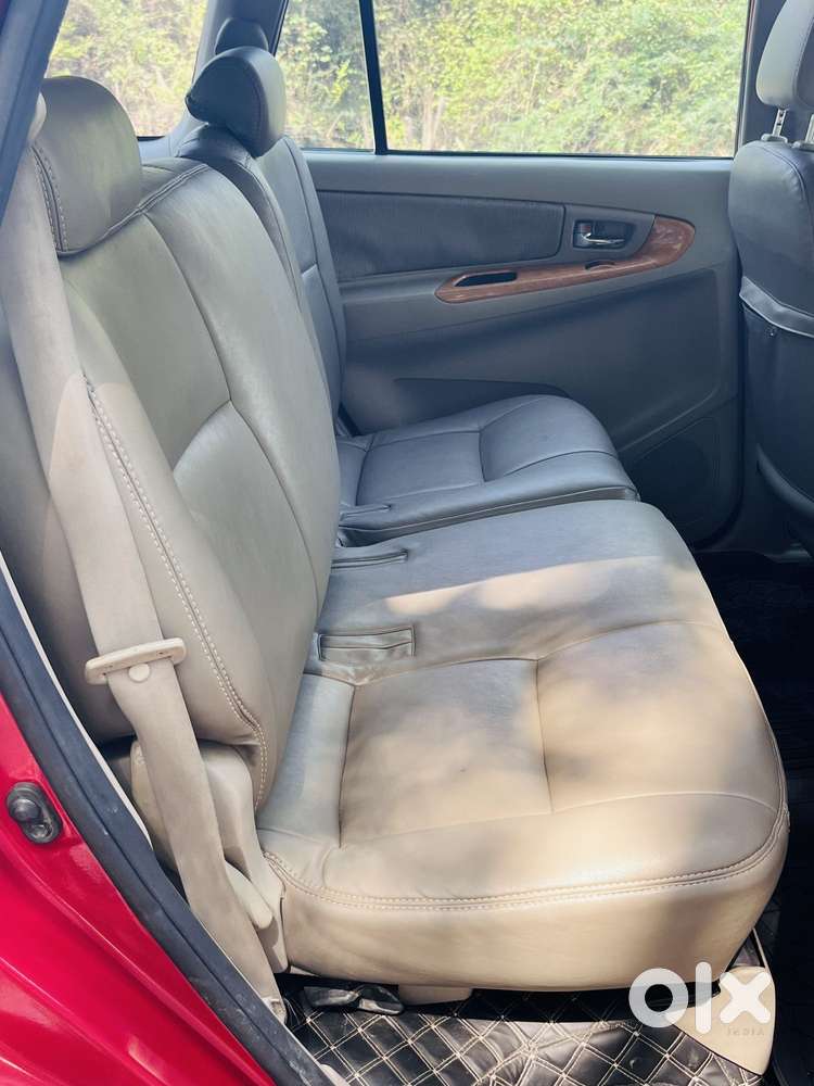 Toyota Innova, 2011, Diesel