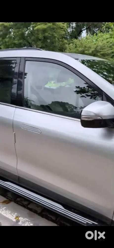 Mahindra Xuv700 Petrol 2023