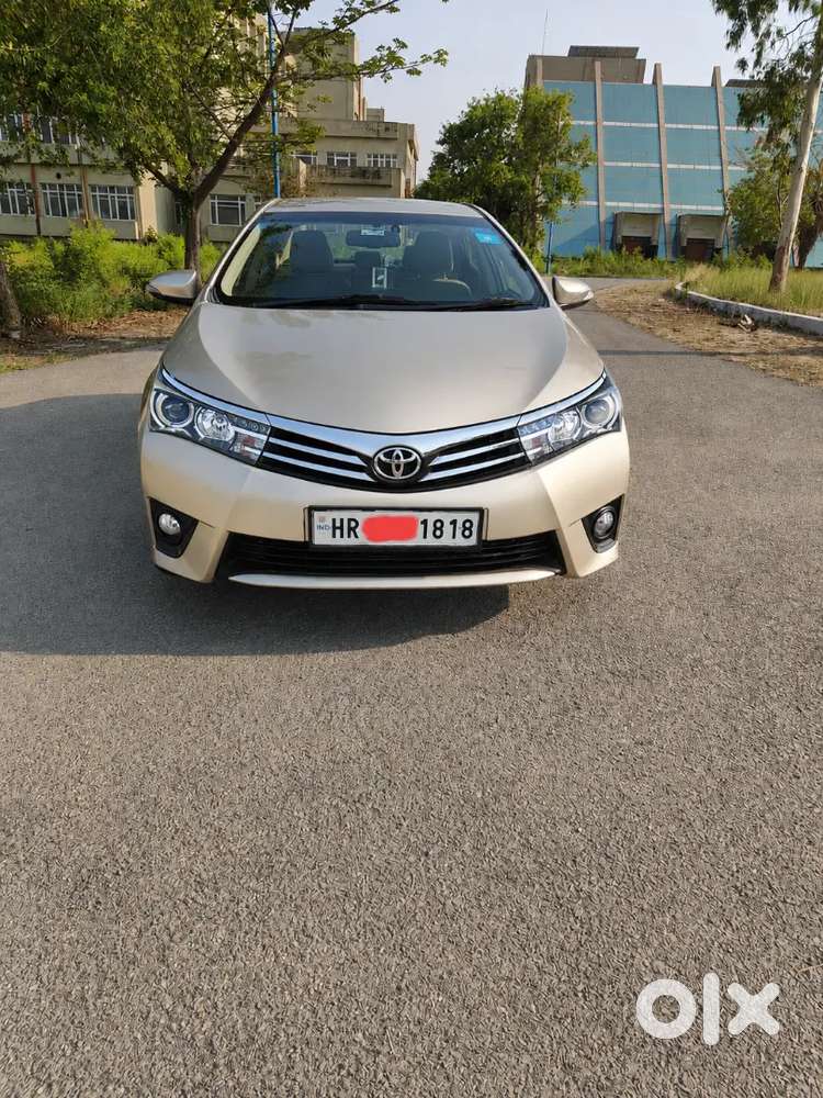 Toyota Corolla Altis 2015