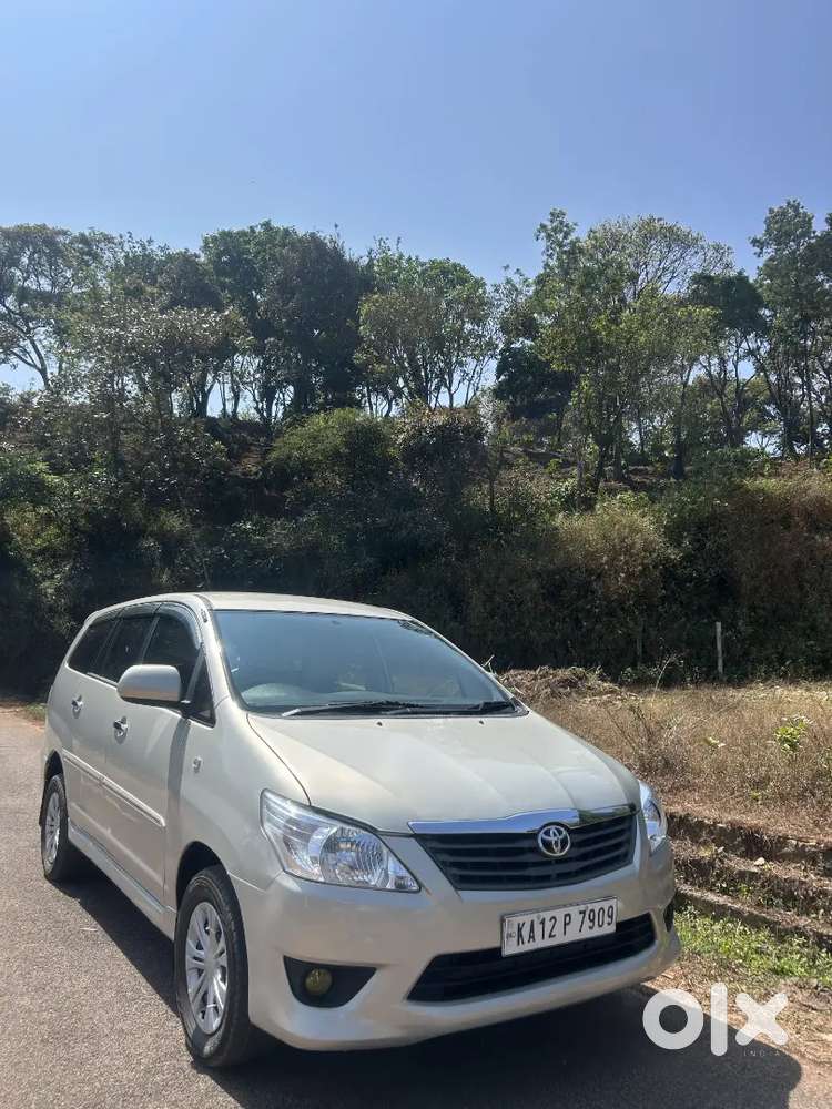Toyota Innova 2013 Diesel Well Maintained