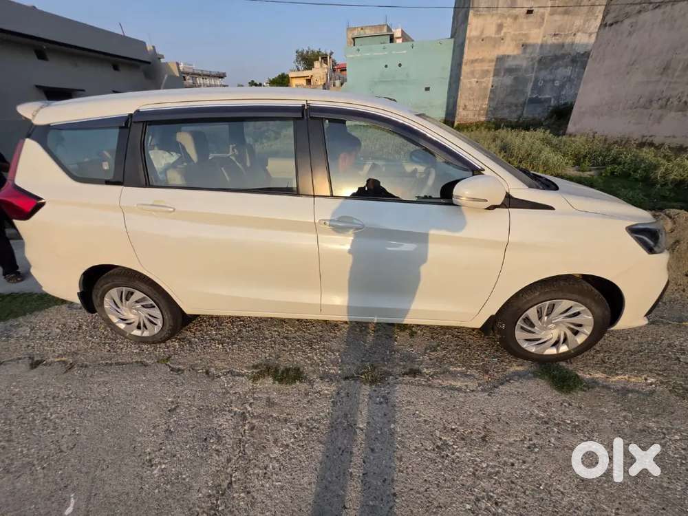 Maruti Suzuki Ertiga Vxi 2025 First Owner