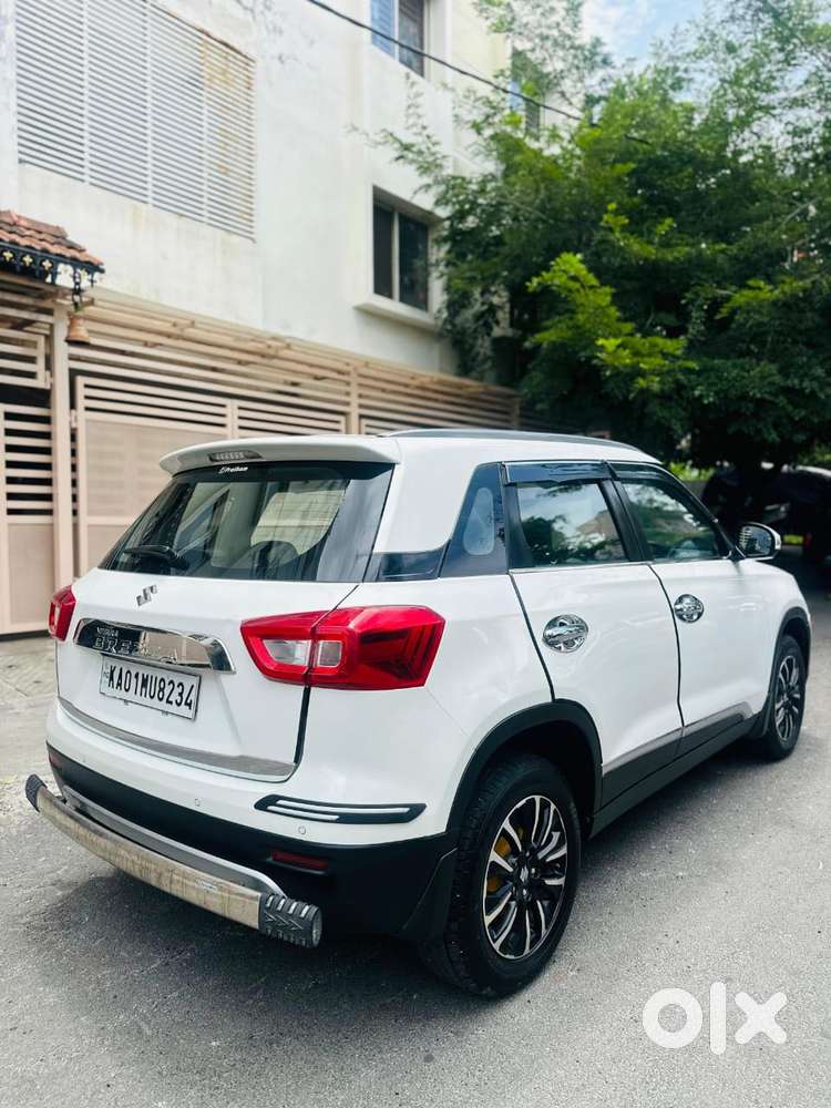 Maruti Suzuki Brezza 1.5 Zxi Smart Hybrid Dual Tone, 2020, Petrol