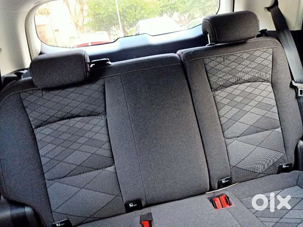 Mahindra 3xo Mx1 P 2024 - Hr98