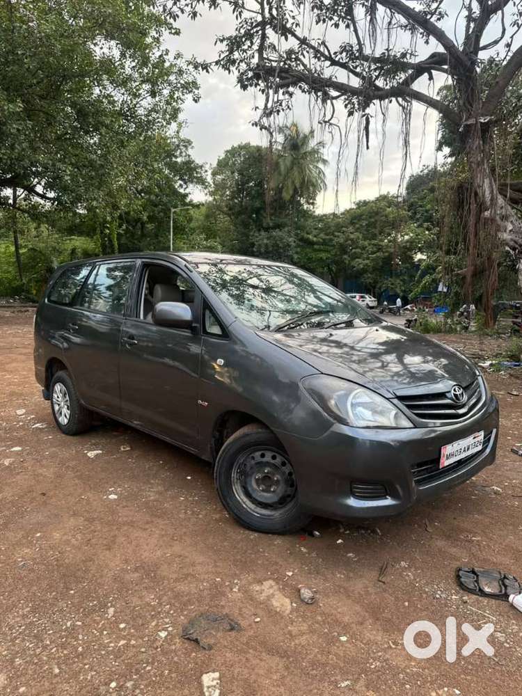 Toyota Innova 2.5 G (diesel) 8 Seater, 2010, Diesel