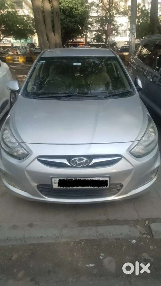 Hyundai Verna 2012 Petrol 79000 Km Driven