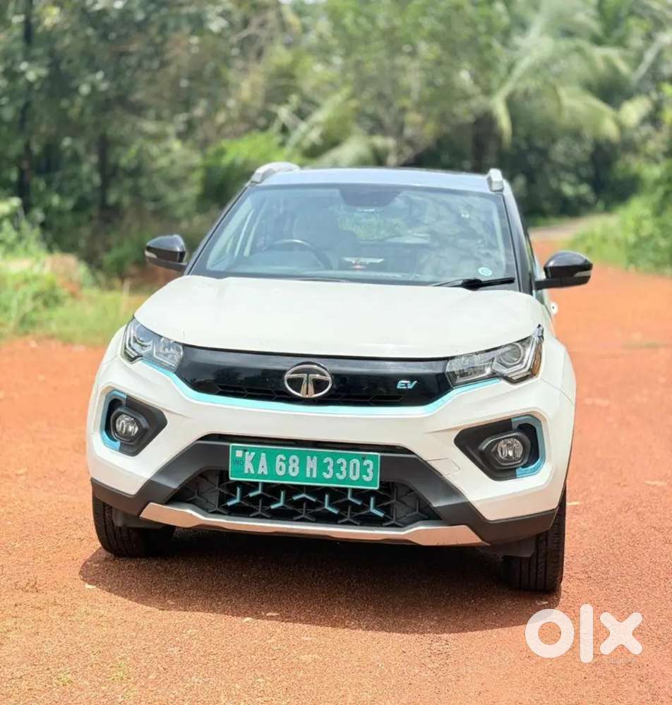 Tata Nexon Xz Plus Lux With Sunroof