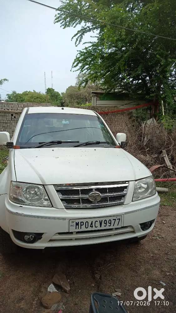 Tata Xenon 2018