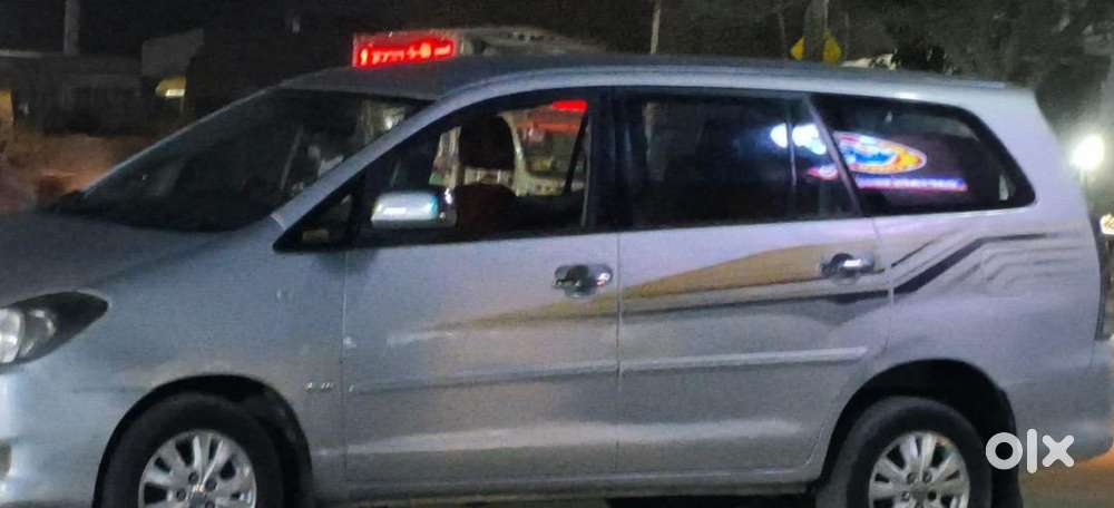 Toyota Innova 2010 Diesel Well Maintained