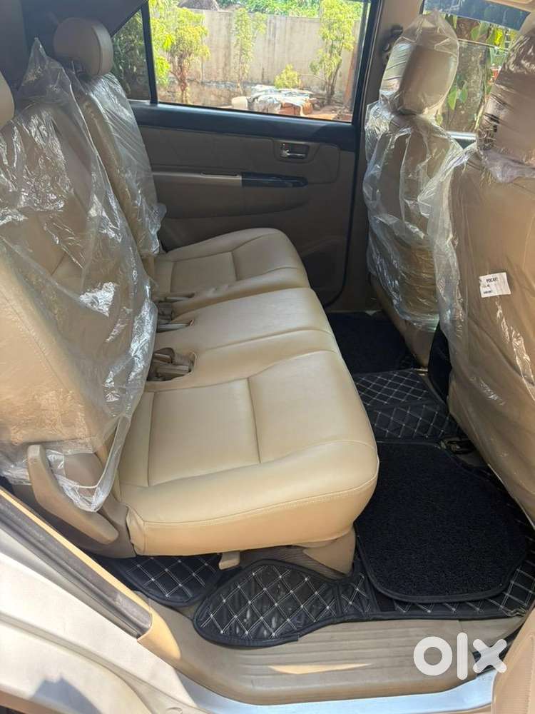 Toyota Fortuner 2015