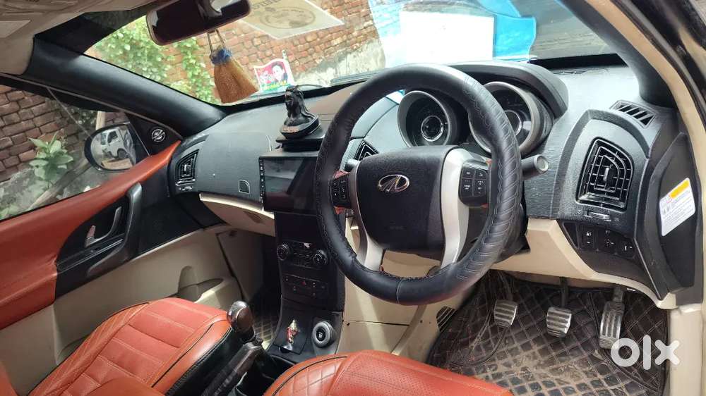 Mahindra Xuv500 2.2 Diesel 2015