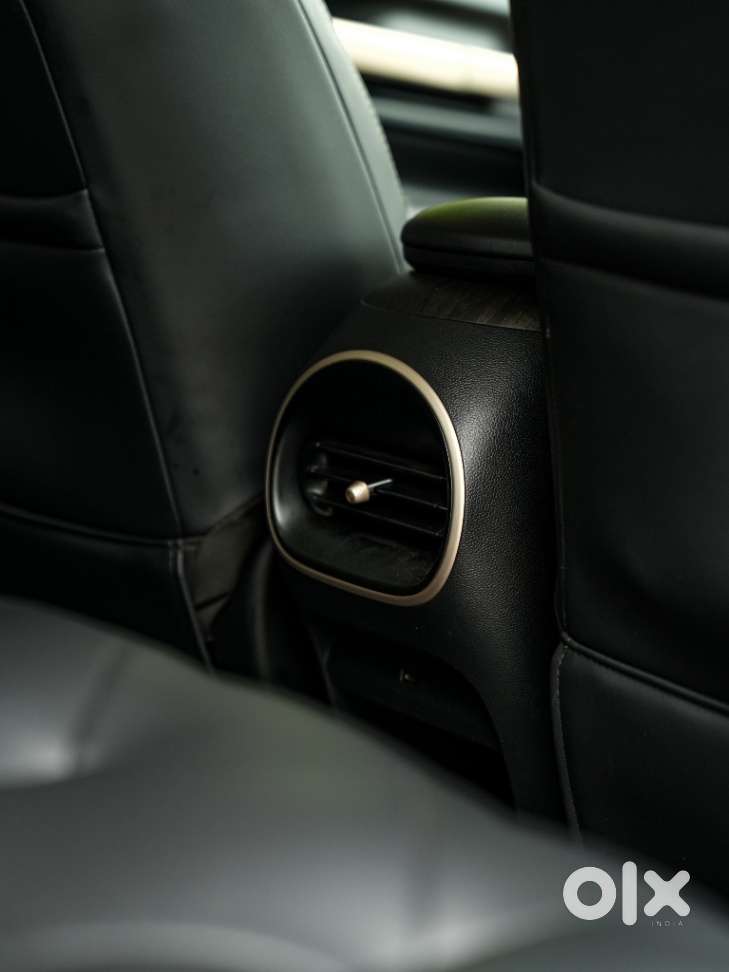 Mg Windsor Ev Essence, 2024, Electric