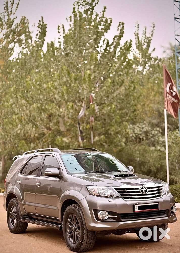 Toyota Fortuner 3.0 4x4 Manual, 2011, Diesel