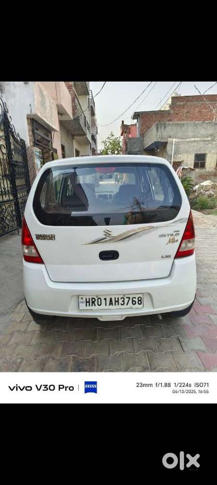 Maruti Suzuki Estilo Lxi, 2013, Petrol