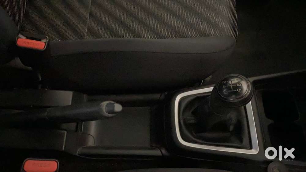 Maruti Suzuki Swift Vvt Lxi, 2022, Petrol