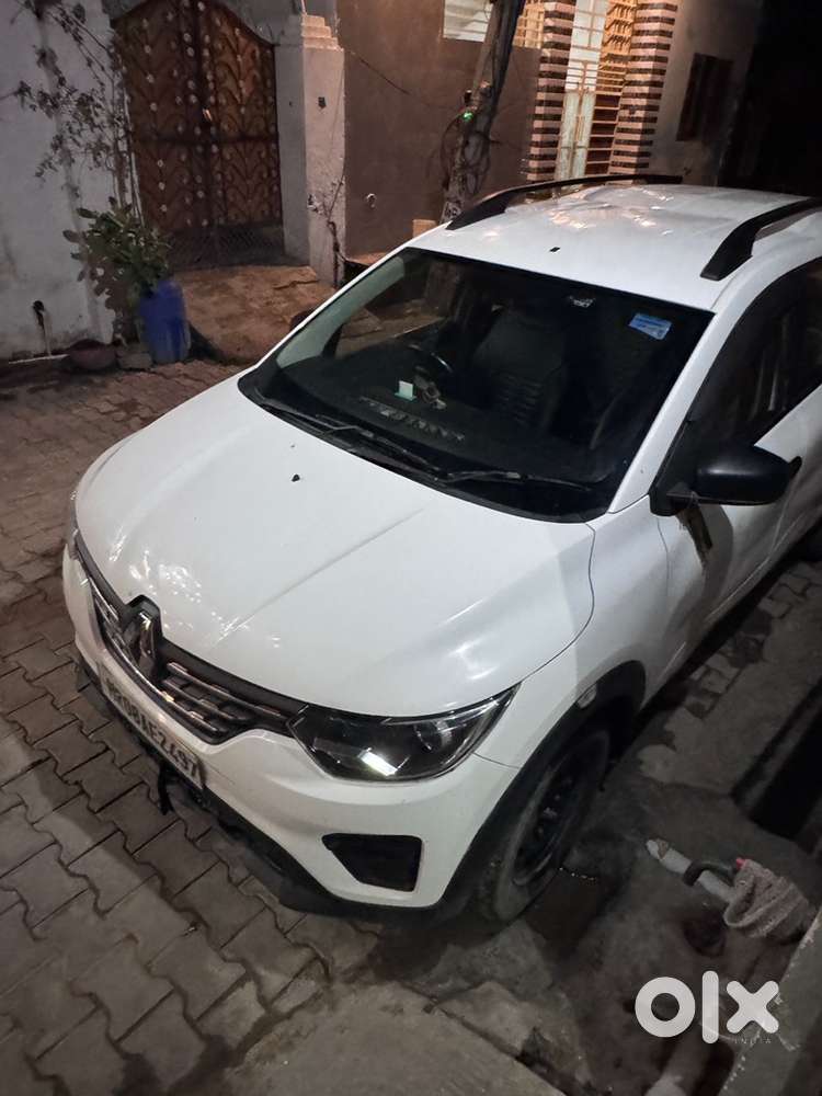 2022 Renault Triber Petrol Manual