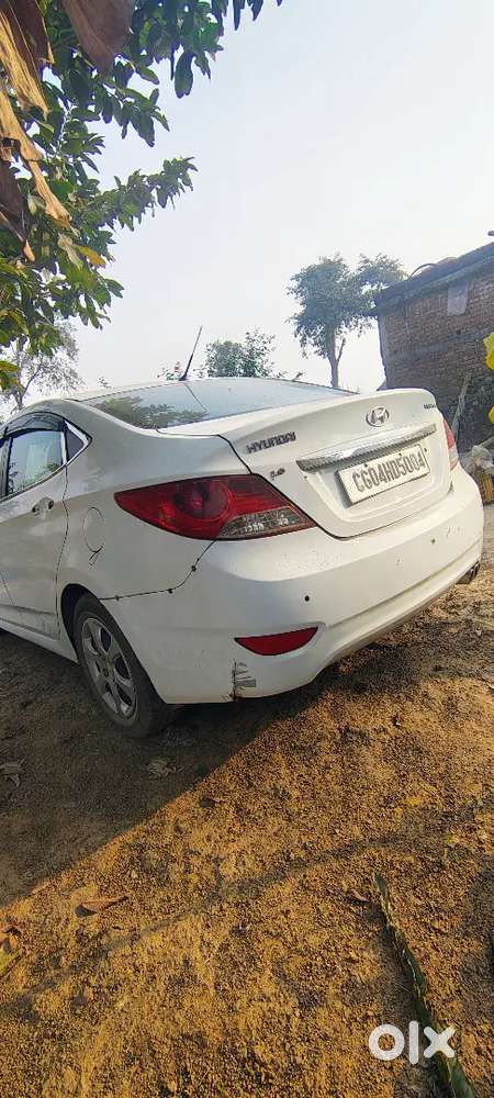 Hyundai Verna 2012
