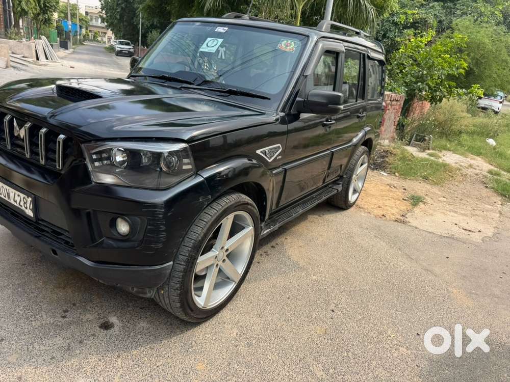 Mahindra Scorpio 2020 Diesel Manual 94000 Km