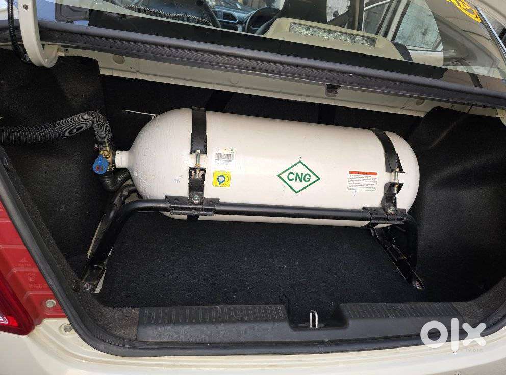 Maruti Suzuki Dzire 1.2 Vxi Cng, 2025, Cng & Hybrids