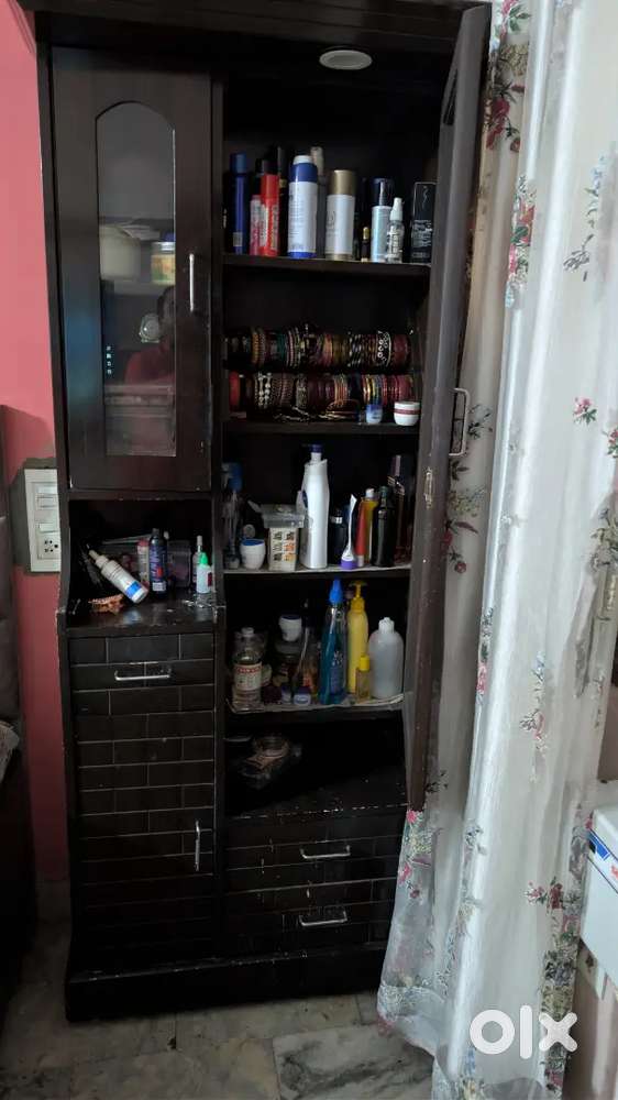 New Dressing table with shelf inside