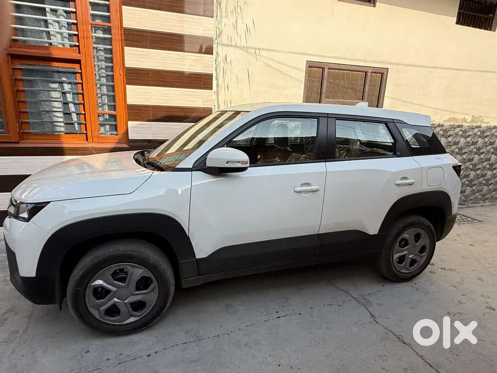 Maruti Brezza Lxi 2026