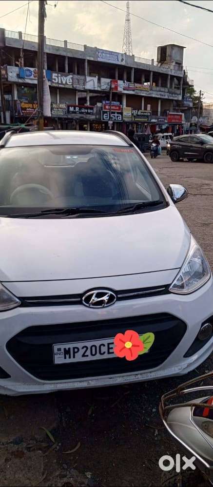 Hyundai Grand I10 2015 Petrol Well Maintained