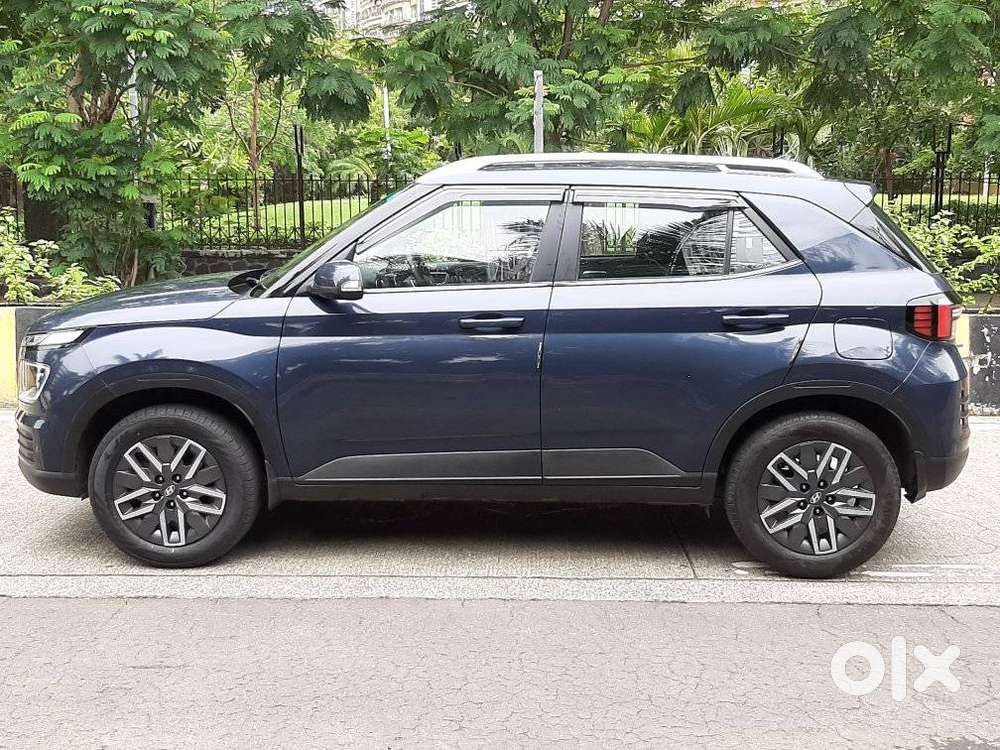 Hyundai Venue 1.0 S (o) Turbo Dct, 2023, Petrol
