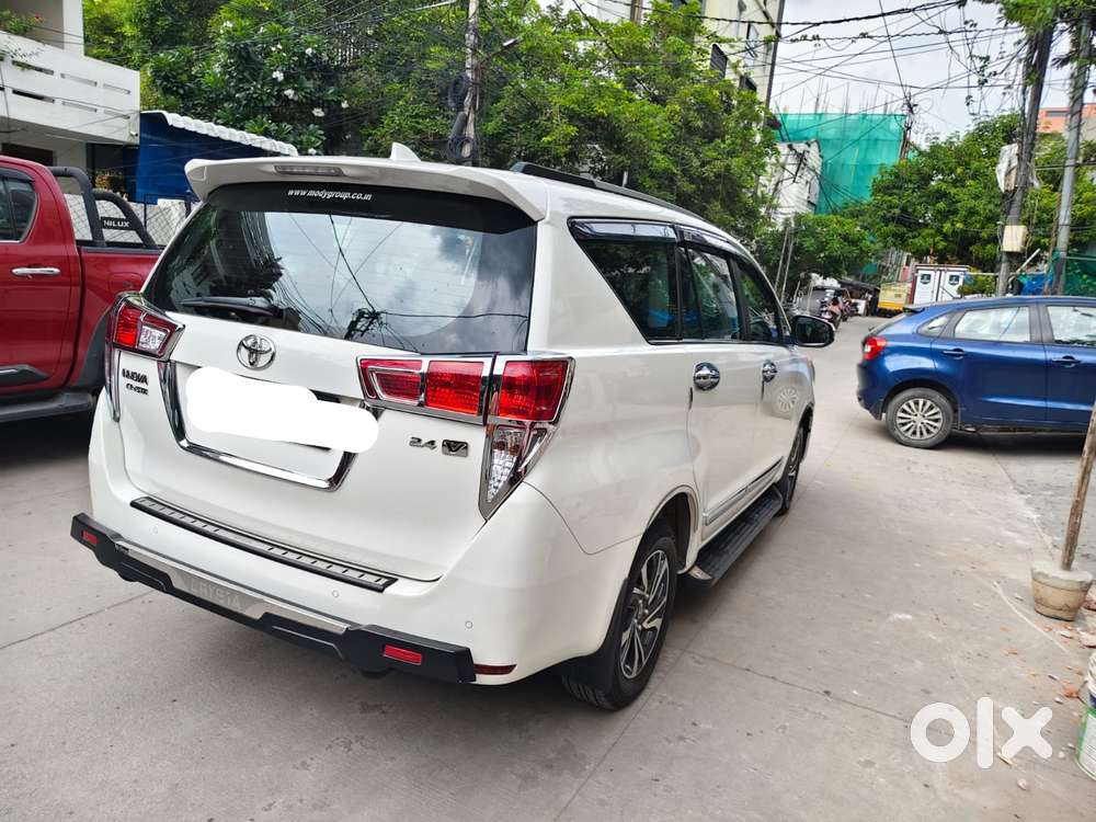 Toyota Innova Crysta 2.4 V 7 Str, 2023, Diesel