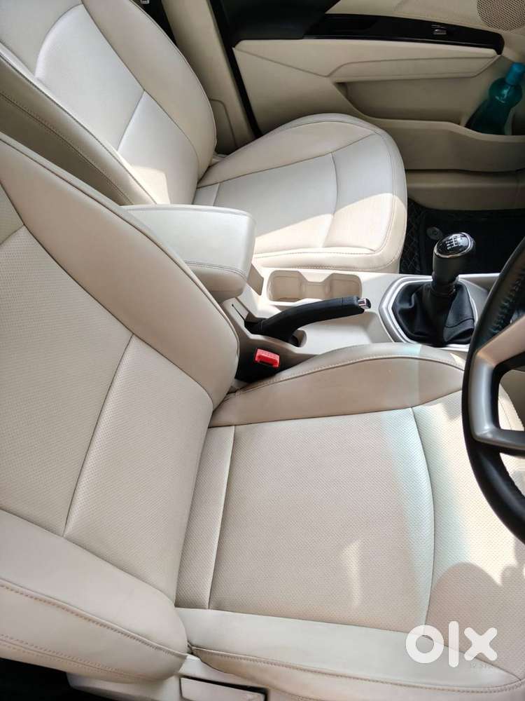 Mahindra Xuv 300 W8(o) Petrol Of 2024 Up For Sale