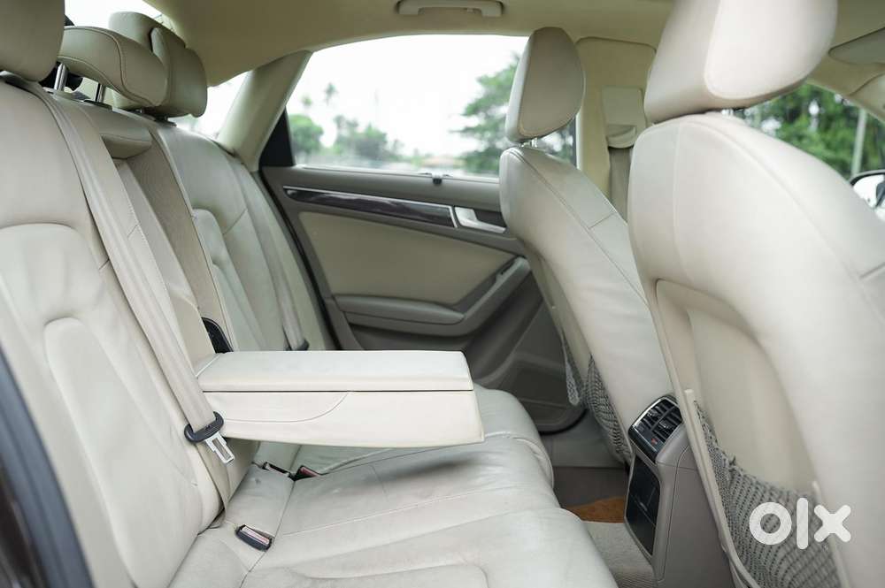 Audi A4 2.0 Tdi Premium With Sunroof, 2011, Diesel