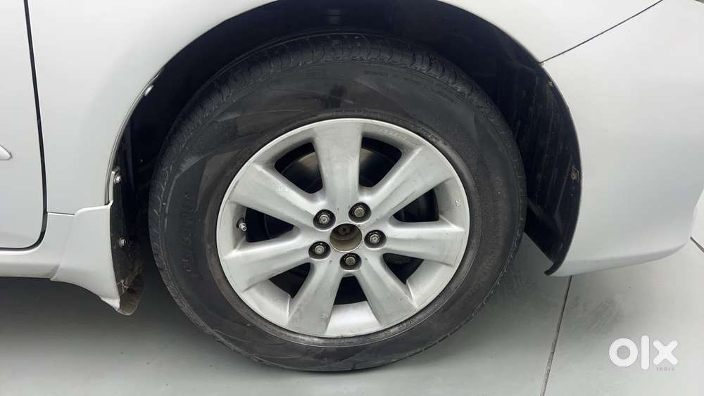 Toyota Corolla Altis 1.8 G, 2013, Petrol