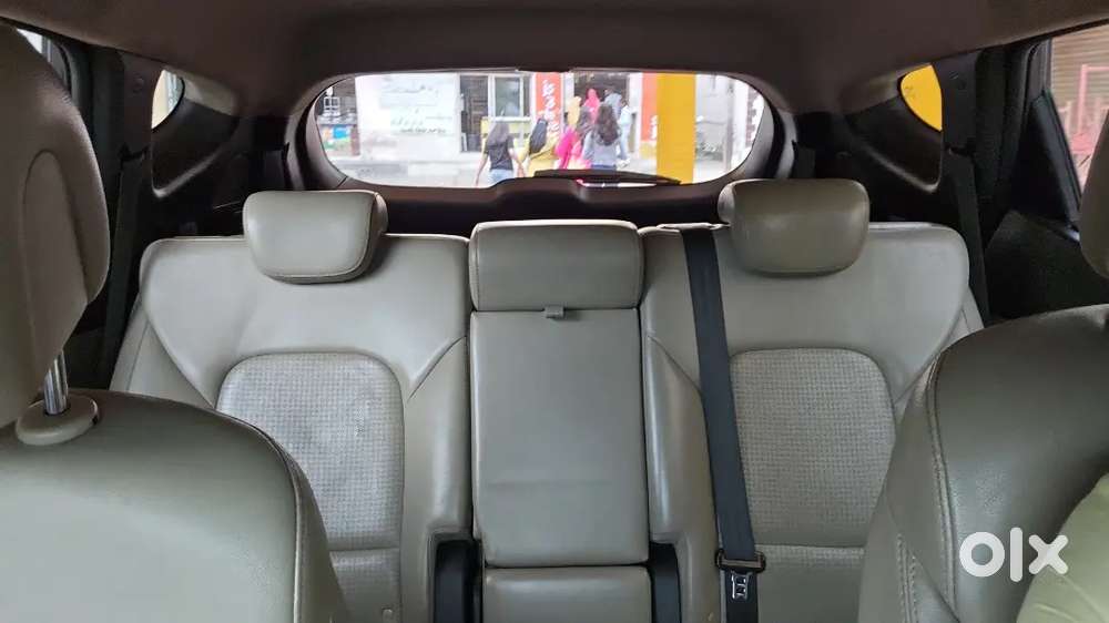 Hyundai Santa Fe 2015 Diesel Well Maintained 7 Seater Car