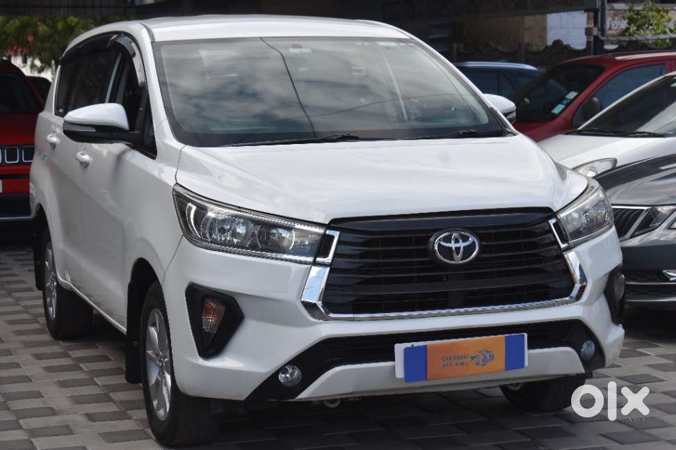 Toyota Innova Crysta 2.4 G Mt 8s, 2017, Diesel
