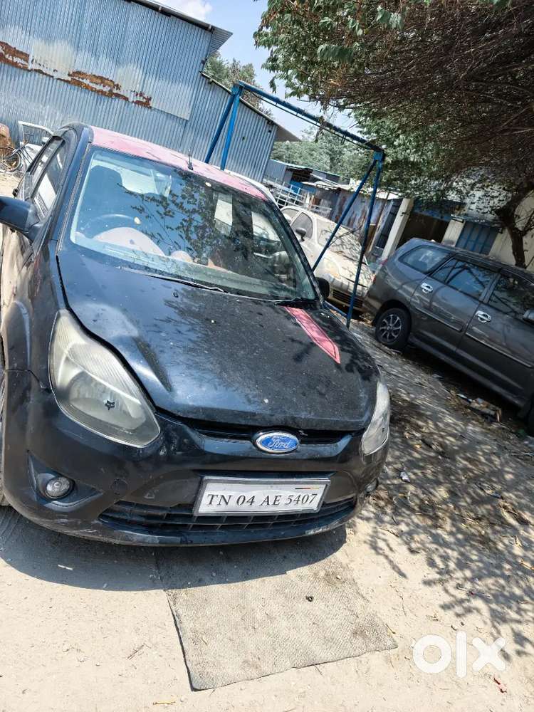 Ford Figo 2010 Petrol 180000 Km Driven