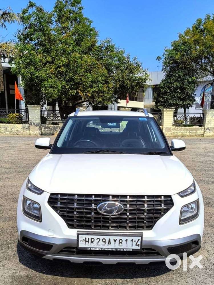 Hyundai Venue S 1.2 Petrol, 2022, Petrol