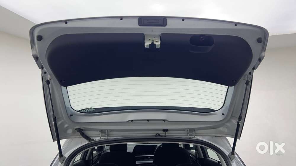 Hyundai New I20 1.2 Asta (o) Mt, 2023, Petrol