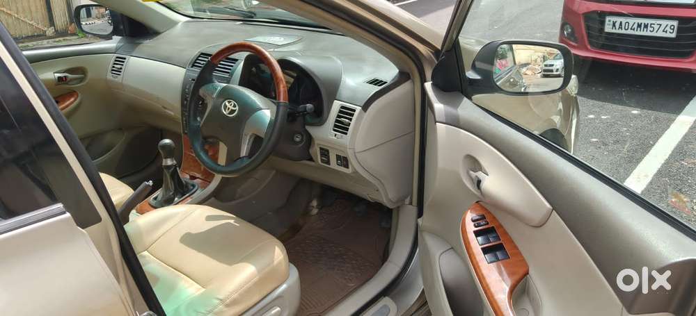 Toyota Corolla Altis G, 2010, Petrol