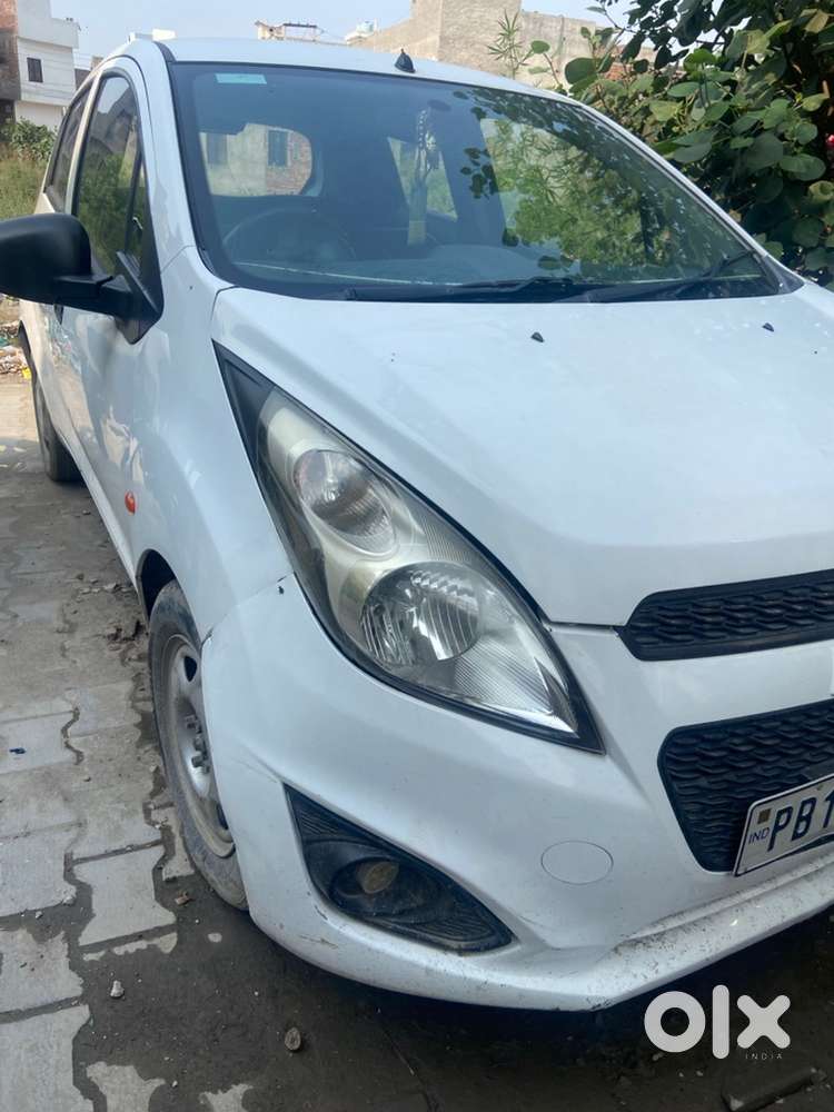 Chevrolet Beat Petrol 2015 Car