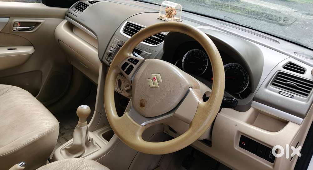 Maruti Suzuki Ertiga Zxi, 2012, Petrol