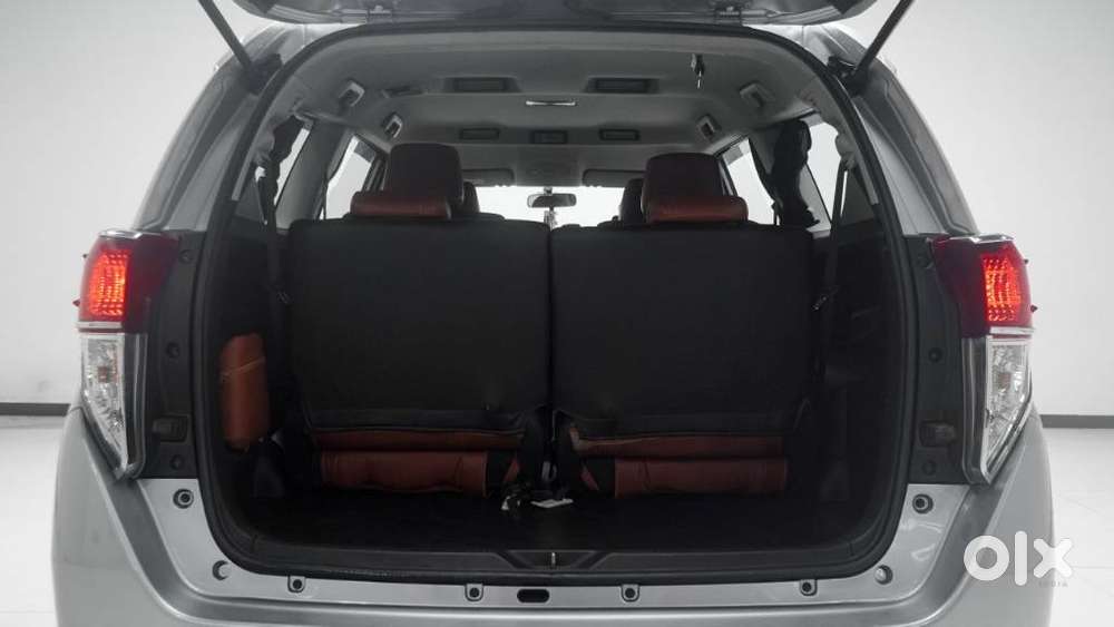 Toyota Innova Crysta [2020-ongoing] 2.4 Gx At 8 Str, 2021, Diesel