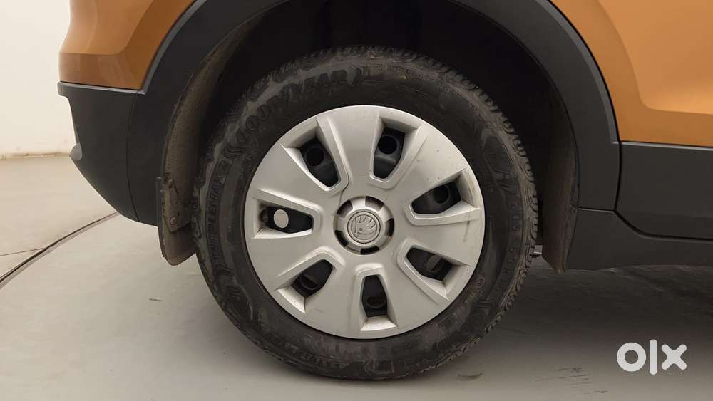 Skoda Kushaq Active 1.0 Tsi Mt, 2022, Petrol