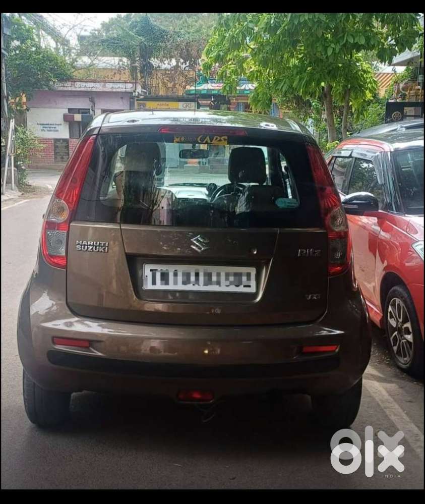Maruti Suzuki Ritz Vxi, 2011, Petrol