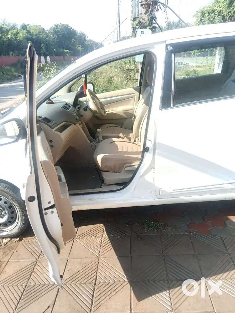 Maruti Suzuki Ertiga Vdi 2012