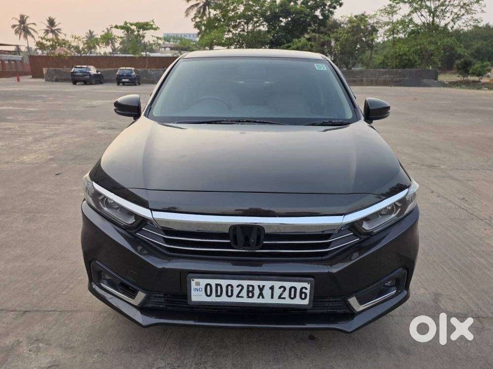 Honda Amaze 2nd Gen Vx, 2022, Petrol